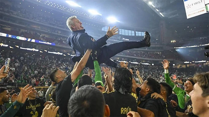 Javier Aguirre, vị tướng già gánh ‘giấc mơ Mexico’ Javier Aguirre, vị tướng già gánh ‘giấc mơ Mexico’