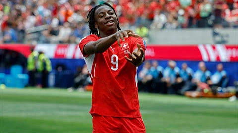 Johan Manzambi, vũ khí để Thụy Sĩ hạ Colombia Johan Manzambi, vũ khí để Thụy Sĩ hạ Colombia