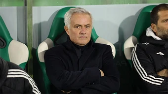 Jose Mourinho khó thoát bi kịch lớn nhất nghiệp cầm quân