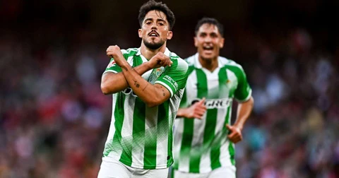 Kết quả Arsenal 1-3 Real Betis: Pháo thủ thua sốc Kết quả Arsenal 1-3 Real Betis: Pháo thủ thua sốc