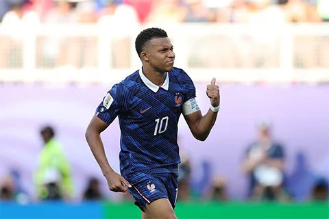 Kết quả Paraguay 0-1 Pháp: Les Blues vào tứ kết Kết quả Paraguay 0-1 Pháp: Les Blues vào tứ kết