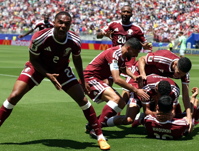 Kết quả Qatar 1-1 Thụy Sĩ: Qatar lần đầu có điểm tại World Cup Kết quả Qatar 1-1 Thụy Sĩ: Qatar lần đầu có điểm tại World Cup