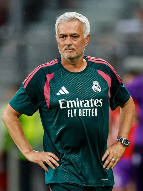Kết quả Real Madrid 2-2 Fiorentina: Real không thể thắng trận giao hữu thứ 2 liên tiếp Kết quả Real Madrid 2-2 Fiorentina: Real không thể thắng trận giao hữu thứ 2 liên tiếp