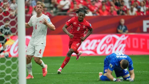 Kết quả Thụy Sĩ 2-1 Canada: Thụy Sĩ đi tiếp với ngôi đầu bảng B Kết quả Thụy Sĩ 2-1 Canada: Thụy Sĩ đi tiếp với ngôi đầu bảng B