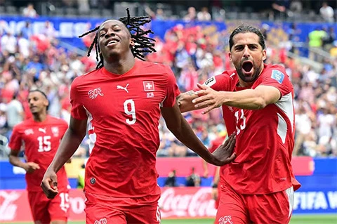 Kết quả Thụy Sĩ 4-1 Bosnia: Bùng nổ 15 phút cuối Kết quả Thụy Sĩ 4-1 Bosnia: Bùng nổ 15 phút cuối