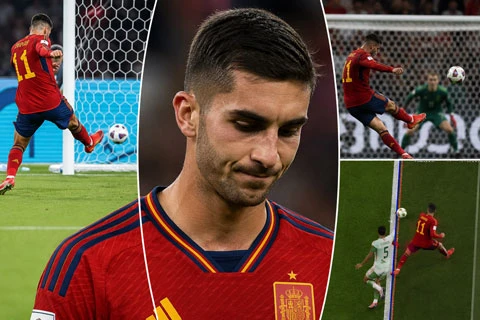 Khi 'Cá mập' Ferran Torres bắt đầu ngửi thấy mùi máu Khi 'Cá mập' Ferran Torres bắt đầu ngửi thấy mùi máu