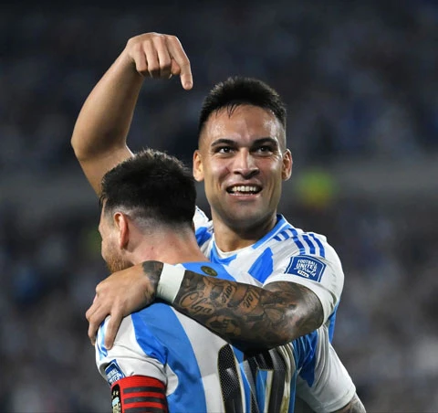 Không phải Alvarez, Lautaro Martinez mới 'hợp cạ' Messi Không phải Alvarez, Lautaro Martinez mới 'hợp cạ' Messi