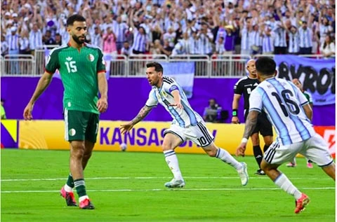 Kỷ lục 13 bàn của Just Fontaine có thể bị xô đổ tại World Cup 2026? Kỷ lục 13 bàn của Just Fontaine có thể bị xô đổ tại World Cup 2026?