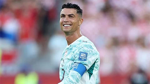 Kỷ lục gia World Cup của Tây Ban Nha ngán Ronaldo lão luyện Kỷ lục gia World Cup của Tây Ban Nha ngán Ronaldo lão luyện