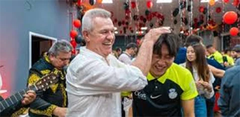 Lee Kang-in và cuộc tái ngộ định mệnh với thầy cũ Aguirre Lee Kang-in và cuộc tái ngộ định mệnh với thầy cũ Aguirre