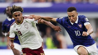 'Lời nguyền' mang tên Lamine Yamal vẫn chưa có hồi kết với Mbappe