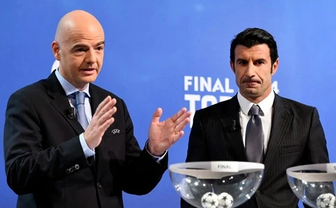 Luis Figo: ‘Hành động của Infantino là thấp kém và dối trá nhất tôi từng chứng kiến’ Luis Figo: ‘Hành động của Infantino là thấp kém và dối trá nhất tôi từng chứng kiến’