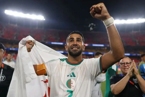 Mahrez bùng nổ trở lại đúng lúc Algeria cần nhất Mahrez bùng nổ trở lại đúng lúc Algeria cần nhất