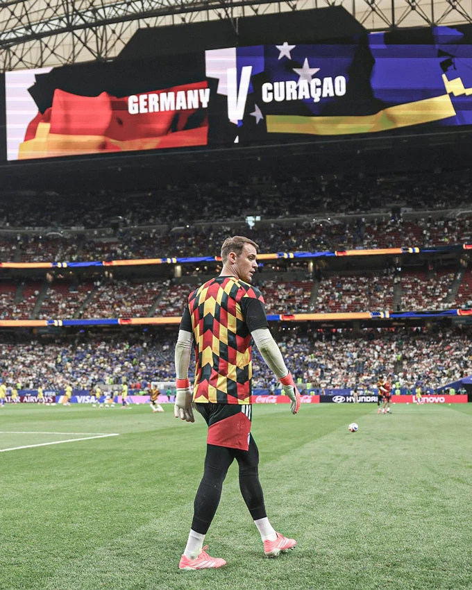 Manuel Neuer thiết lập hàng loạt kỷ lục mới Manuel Neuer thiết lập hàng loạt kỷ lục mới