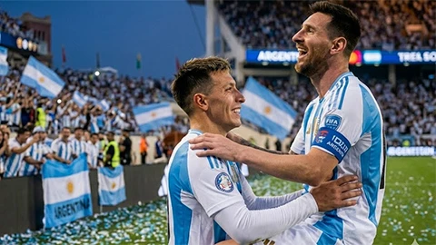 Messi có thể thoải mái lập hat-trick là nhờ Lisandro Martinez? Messi có thể thoải mái lập hat-trick là nhờ Lisandro Martinez?