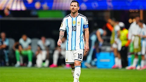 Messi thực sự làm gì trong những phút đi bộ trên sân ở World Cup 2026? Messi thực sự làm gì trong những phút đi bộ trên sân ở World Cup 2026?