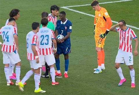 Người chịu áp lực nhất lại không phải là người sút penalty Người chịu áp lực nhất lại không phải là người sút penalty