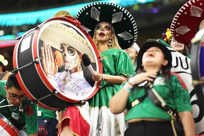 Người Mexico và nỗi đau World Cup: Càng yêu, càng đau đớn! Người Mexico và nỗi đau World Cup: Càng yêu, càng đau đớn!
