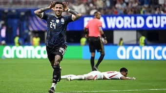 Người phán xử Enzo Fernandez