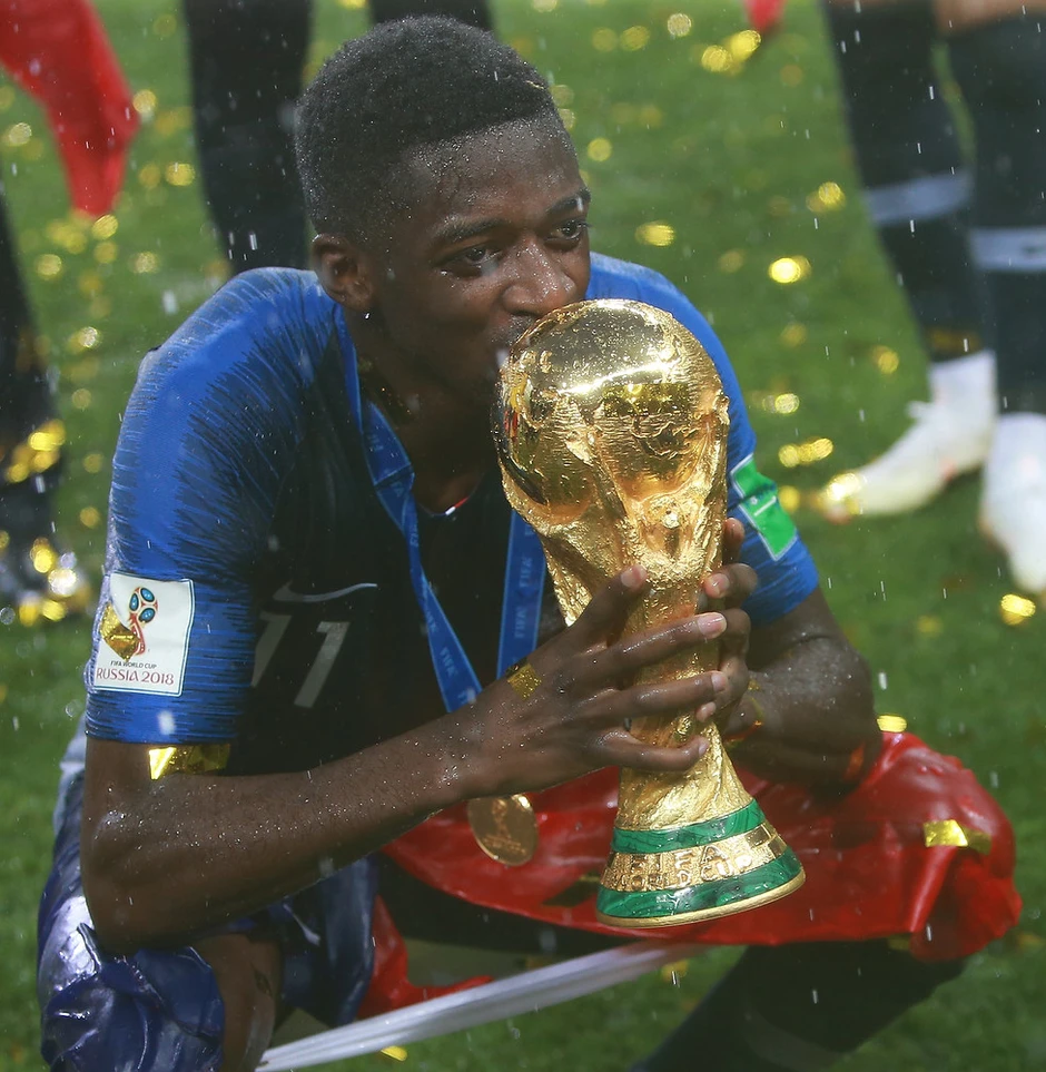 Ousmane Dembele: “Lionel Messi lại vô địch World Cup thôi” Ousmane Dembele: “Lionel Messi lại vô địch World Cup thôi”