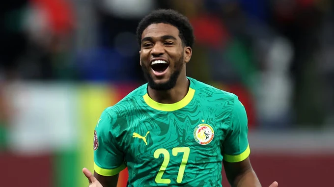 Pháp vs Senegal: 'Kẻ thù' trước cổng