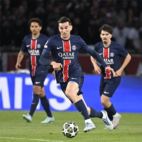 Quả bóng vàng 2026: Vitinha có 'thiên vị' đồng đội tại PSG? Quả bóng vàng 2026: Vitinha có 'thiên vị' đồng đội tại PSG?