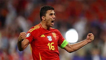 Rodri: 'GOAT' ở khu trung tuyến