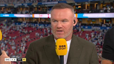 Rooney chỉ trích chiến thuật 'tự sát' của HLV Tuchel khiến Anh để thua Argentina Rooney chỉ trích chiến thuật 'tự sát' của HLV Tuchel khiến Anh để thua Argentina