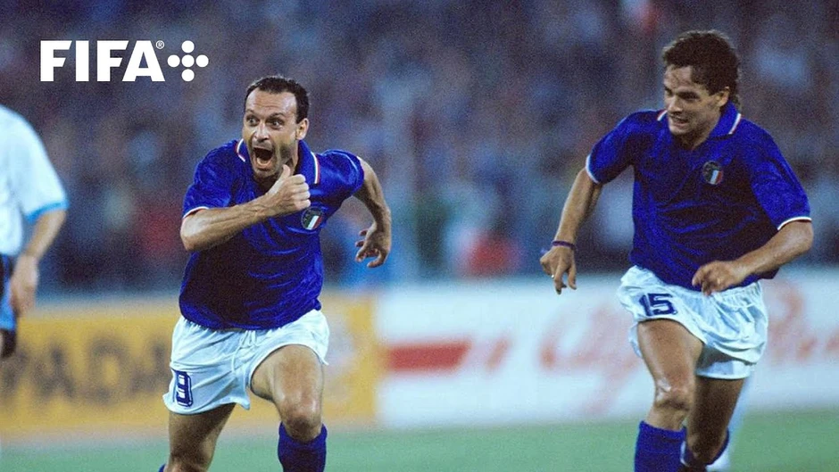 Salvatore ‘Toto’ Schillaci nhìn thế giới bằng đôi mắt trố Salvatore ‘Toto’ Schillaci nhìn thế giới bằng đôi mắt trố
