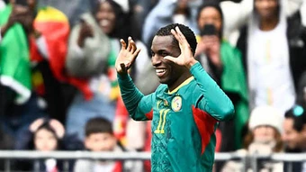 Senegal&nbsp;ngang nhiên diễu hành Cúp châu Phi dù bị tước chức vô địch