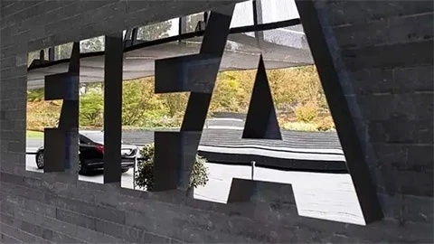 Sếp lớn FIFA 'bay chức' sau khi công khai chỉ trích Infantino Sếp lớn FIFA 'bay chức' sau khi công khai chỉ trích Infantino