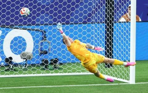 Tìm ra ‘thủ phạm’ làm bùng nổ bàn thắng từ sút xa ở World Cup 2026 Tìm ra ‘thủ phạm’ làm bùng nổ bàn thắng từ sút xa ở World Cup 2026