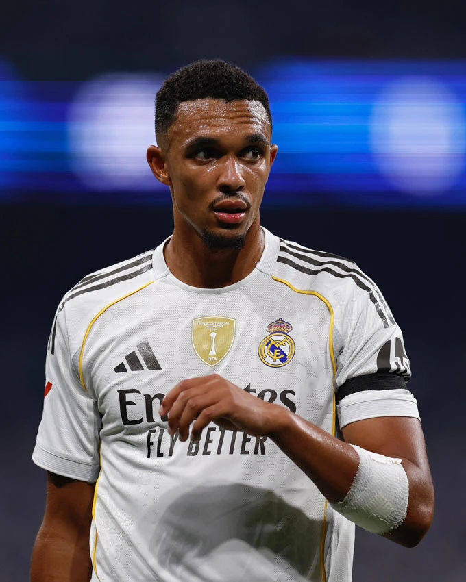 Tin giờ chót 23/3: MU tăng cường hàng công với 'truyền nhân của Ronaldo'
