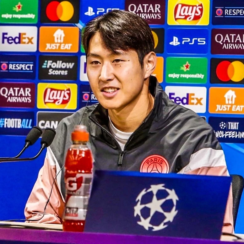 Top 5 cầu thủ châu Á đắt giá nhất thế giới: Số 1 là sao Man City Top 5 cầu thủ châu Á đắt giá nhất thế giới: Số 1 là sao Man City