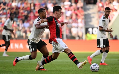 Trận thua Milan có đáng lo cho MU?
