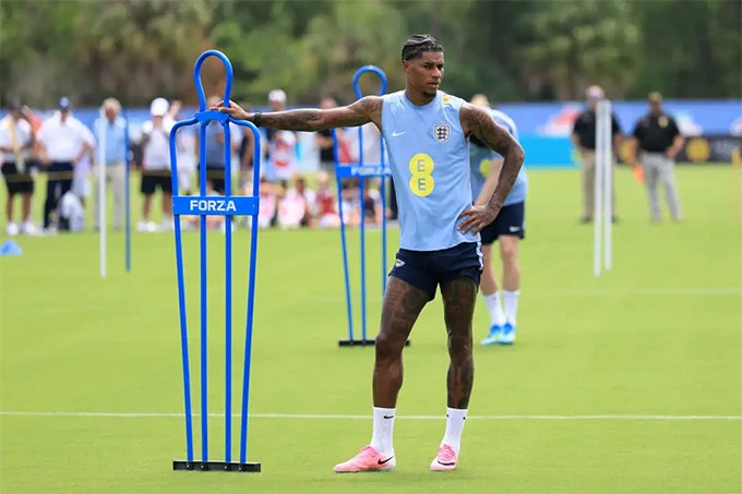 Tuchel cần học Barca, loại Rashford để dùng Gordon