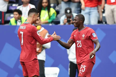 Tường thuật Bồ Đào Nha 5-0 Uzbekistan Tường thuật Bồ Đào Nha 5-0 Uzbekistan