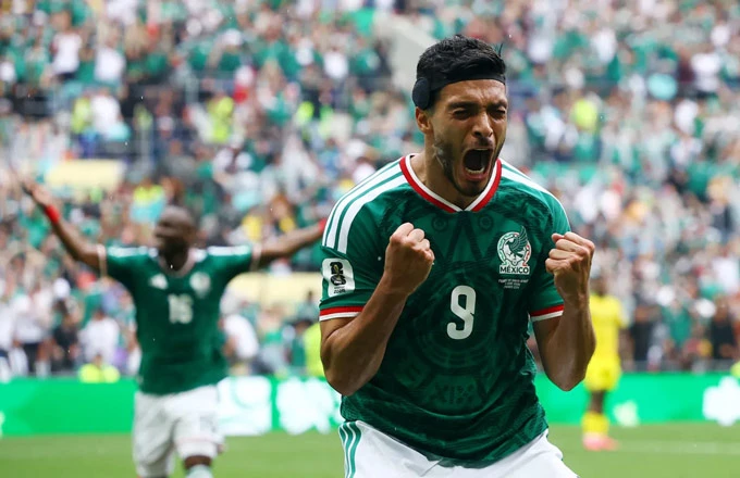 Vì sao Raul Jimenez bật khóc sau khi ghi bàn cho Mexico? Vì sao Raul Jimenez bật khóc sau khi ghi bàn cho Mexico?
