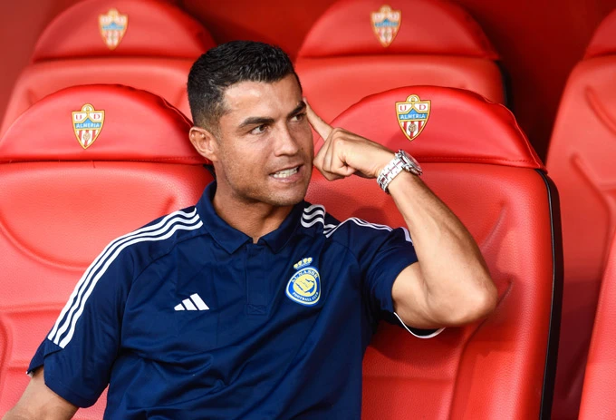 Vì sao Ronaldo bị 'réo tên' ở một tranh chấp chuyển nhượng? Vì sao Ronaldo bị 'réo tên' ở một tranh chấp chuyển nhượng?