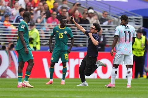 World Cup 2026: Trận Bỉ - Senegal gián đoạn vì CĐV làm loạn