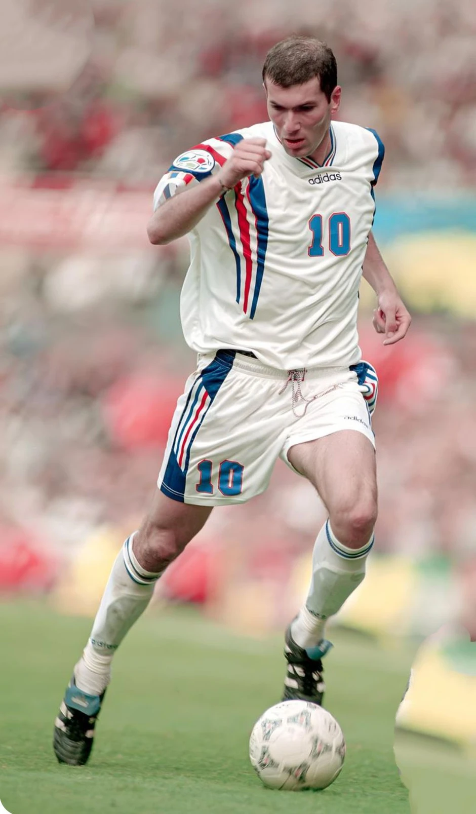 Zinedine Zidane: Huyền thoại - Chúa trời - Quân vương Zinedine Zidane: Huyền thoại - Chúa trời - Quân vương