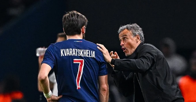 ‘Quái vật’ Khvicha Kvaratskhelia sẽ định đoạt trận chung kết Champions League? ‘Quái vật’ Khvicha Kvaratskhelia sẽ định đoạt trận chung kết Champions League?