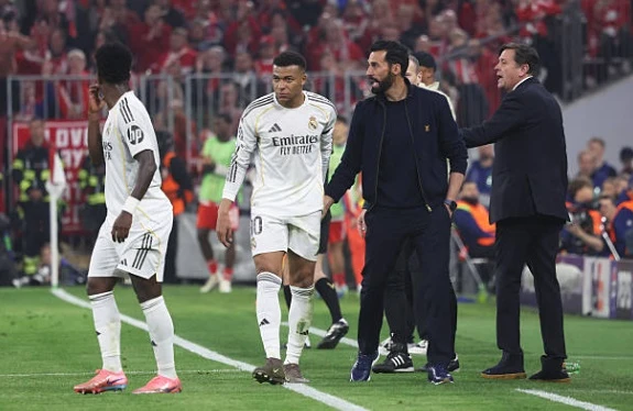 Arbeloa tự hào về tinh thần chiến đấu của Real Madrid Arbeloa tự hào về tinh thần chiến đấu của Real Madrid