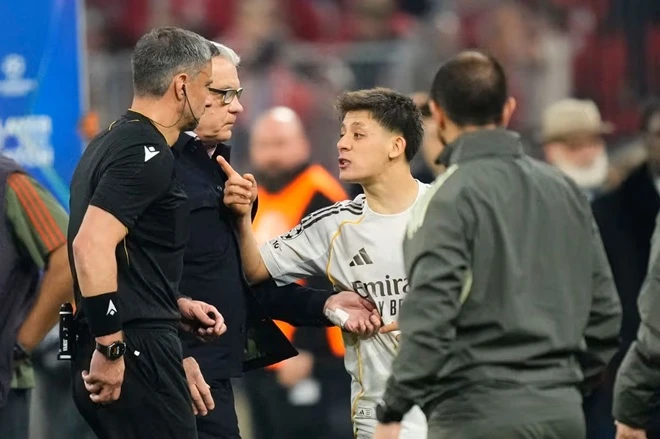 Arda Guler và đêm Munich định mệnh: Kỷ lục, siêu phẩm và tấm thẻ đỏ nghiệt ngã
