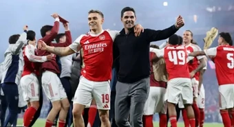 Arsenal hạ Atletico, giấc mơ châu Âu rộng mở