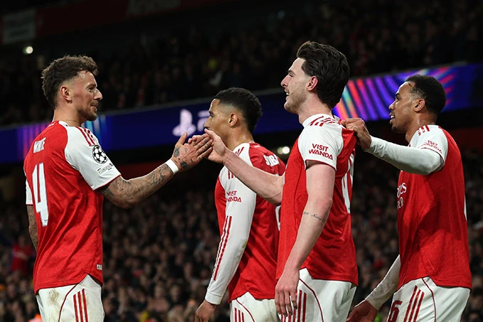 Arsenal thắng đấy, nhưng cũng lo đấy!