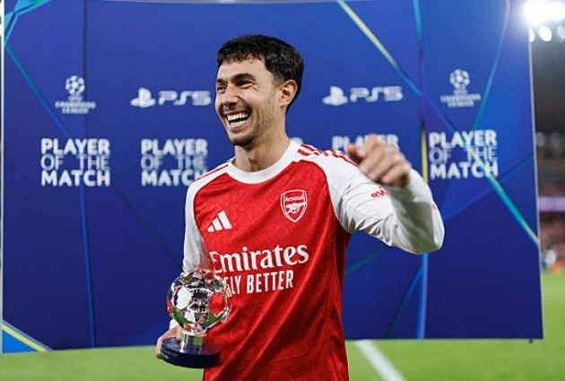 Arsenal vào bán kết và điểm tựa Martin Zubimendi trước Man City