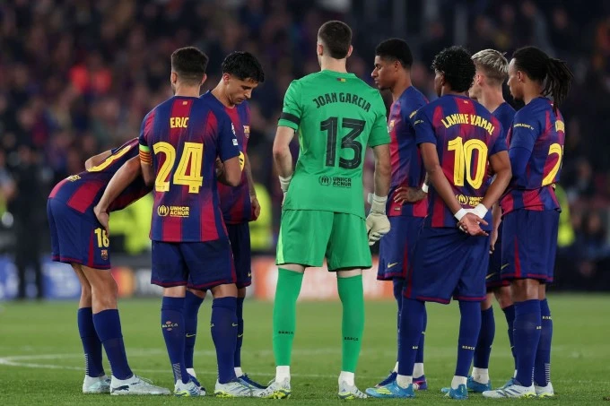 Barca quỵ ngã, cửa chung kết Champions League mở toang cho Arsenal? Đừng mơ! Barca quỵ ngã, cửa chung kết Champions League mở toang cho Arsenal? Đừng mơ!