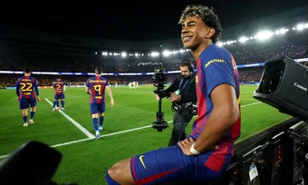 Barca thắng Newcastle 7-2 ở Champions League
