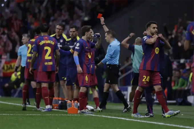 Barca tiếp tục khiếu nại UEFA vì công tác trọng tài